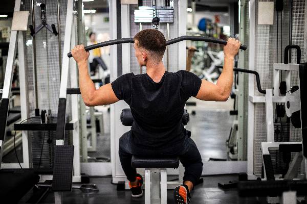 Back Exercises Using a Cable Machine